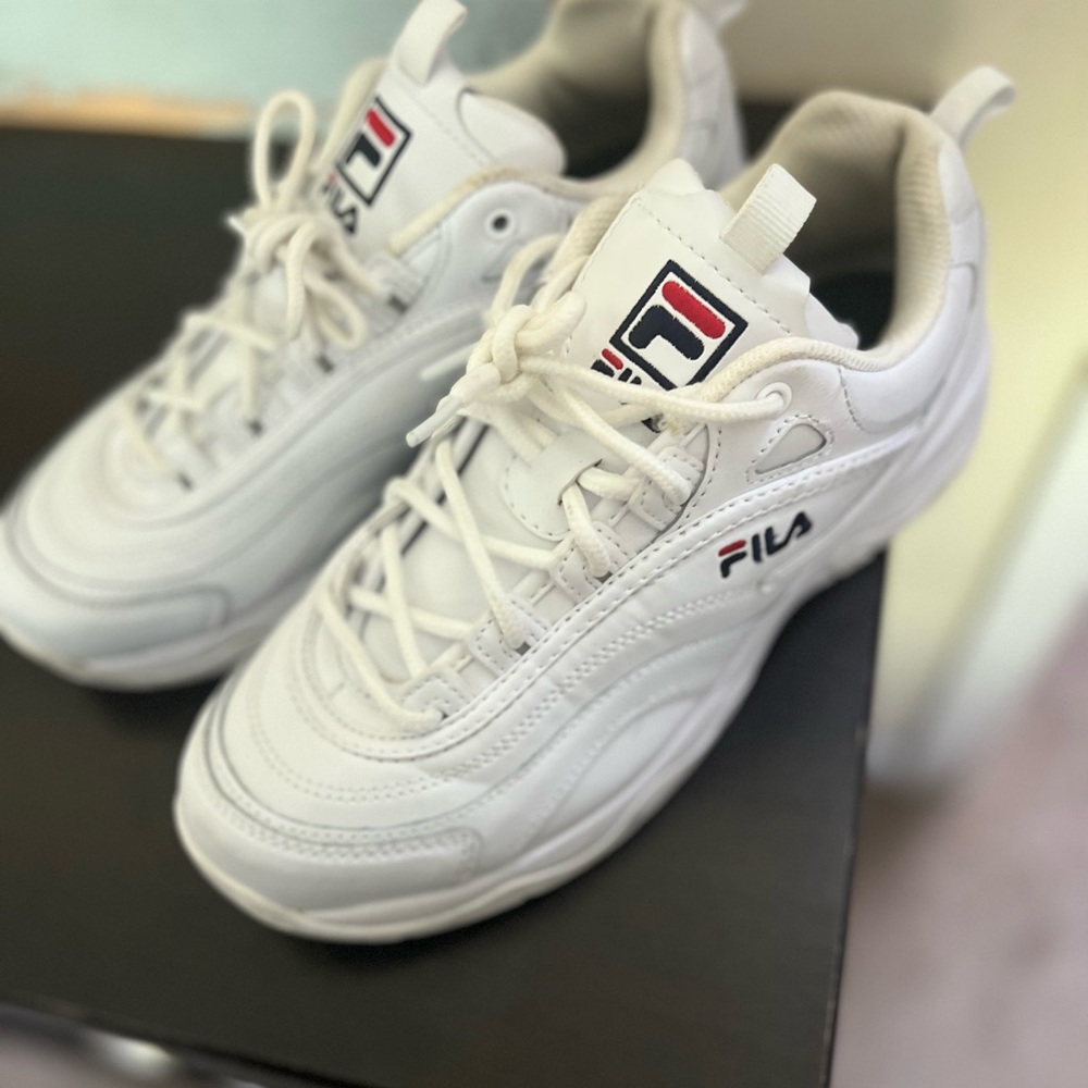 Fila Shoes 9.5